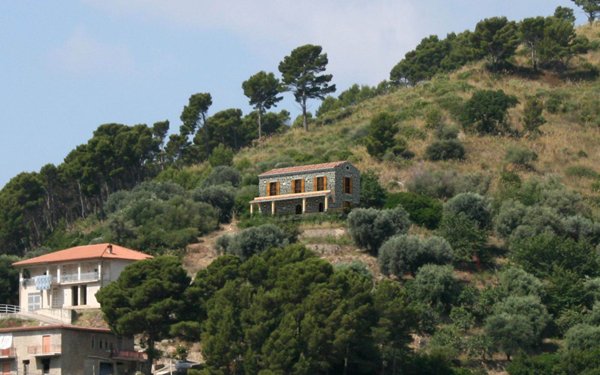 casa indipendente in vendita a Montecorice in zona Agnone