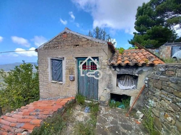 casa indipendente in vendita a Montecorice in zona Cosentini