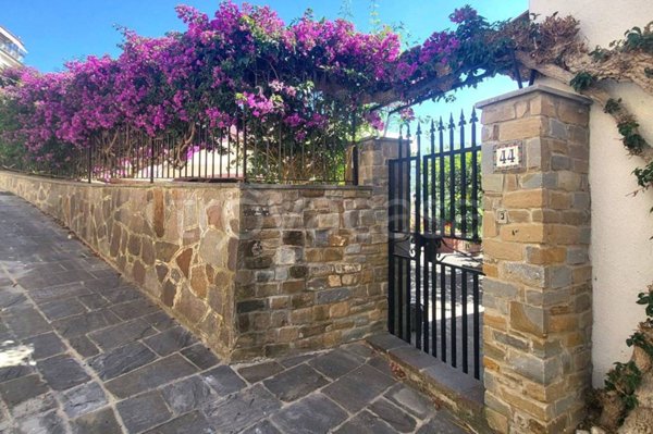 casa indipendente in vendita a Montecorice