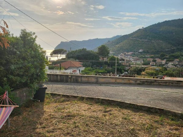 casa indipendente in vendita a Montecorice in zona Agnone