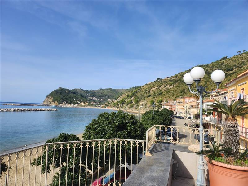 appartamento in vendita a Montecorice in zona Agnone