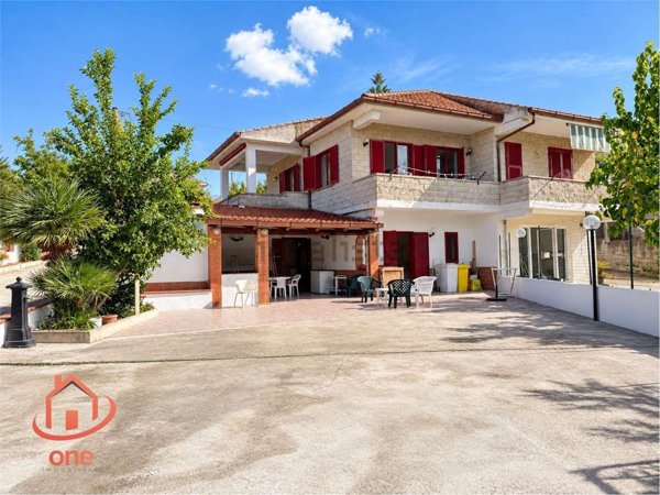 casa indipendente in vendita a Montecorice in zona Case del Conte