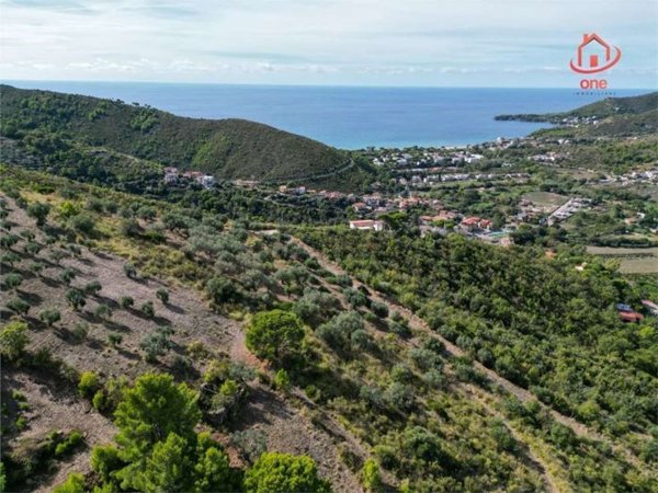 casa indipendente in vendita a Montecorice in zona Case del Conte