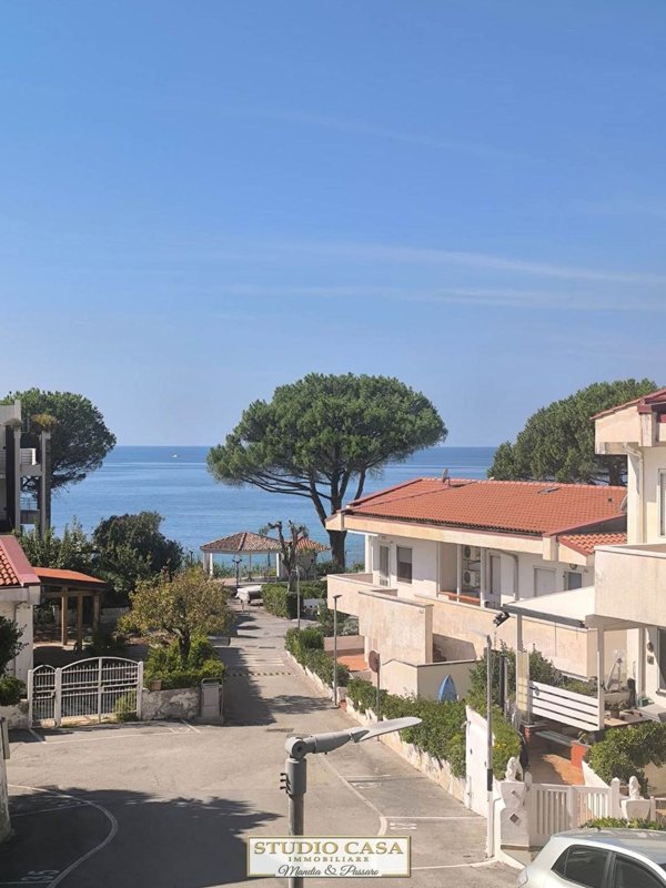 appartamento in vendita a Montecorice in zona Agnone