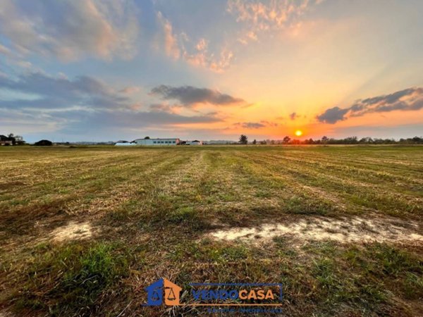 terreno agricolo in vendita a Cherasco in zona San Giovanni