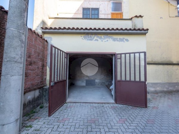 locale di sgombero in vendita a Cherasco