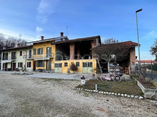 casa indipendente in vendita a Cherasco in zona Cappellazzo