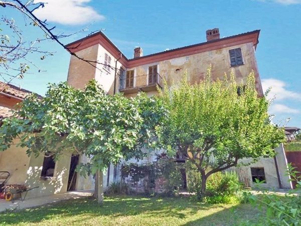 casa indipendente in vendita a Cherasco