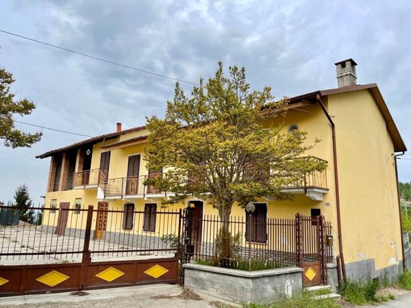 casa indipendente in vendita a Cherasco