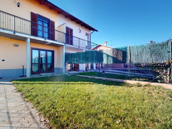 casa indipendente in vendita a Cherasco in zona Cappellazzo