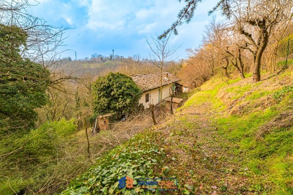 casale in vendita a Cherasco