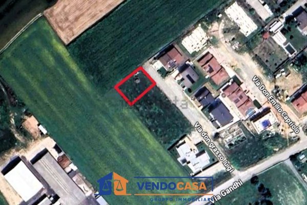 terreno edificabile in vendita a Cherasco in zona Roreto
