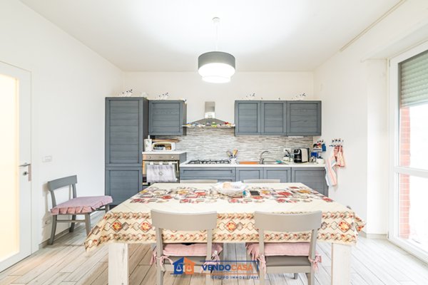 appartamento in vendita a Cherasco in zona Roreto