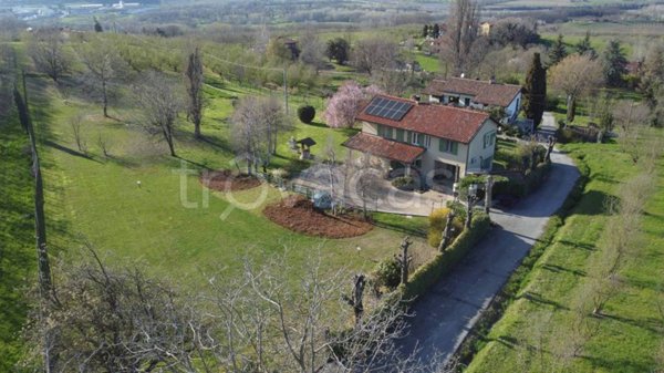 casa indipendente in vendita a Cherasco
