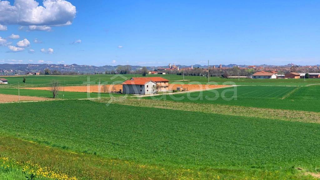 casa indipendente in vendita a Cherasco