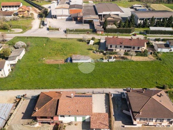terreno agricolo in vendita a Cherasco