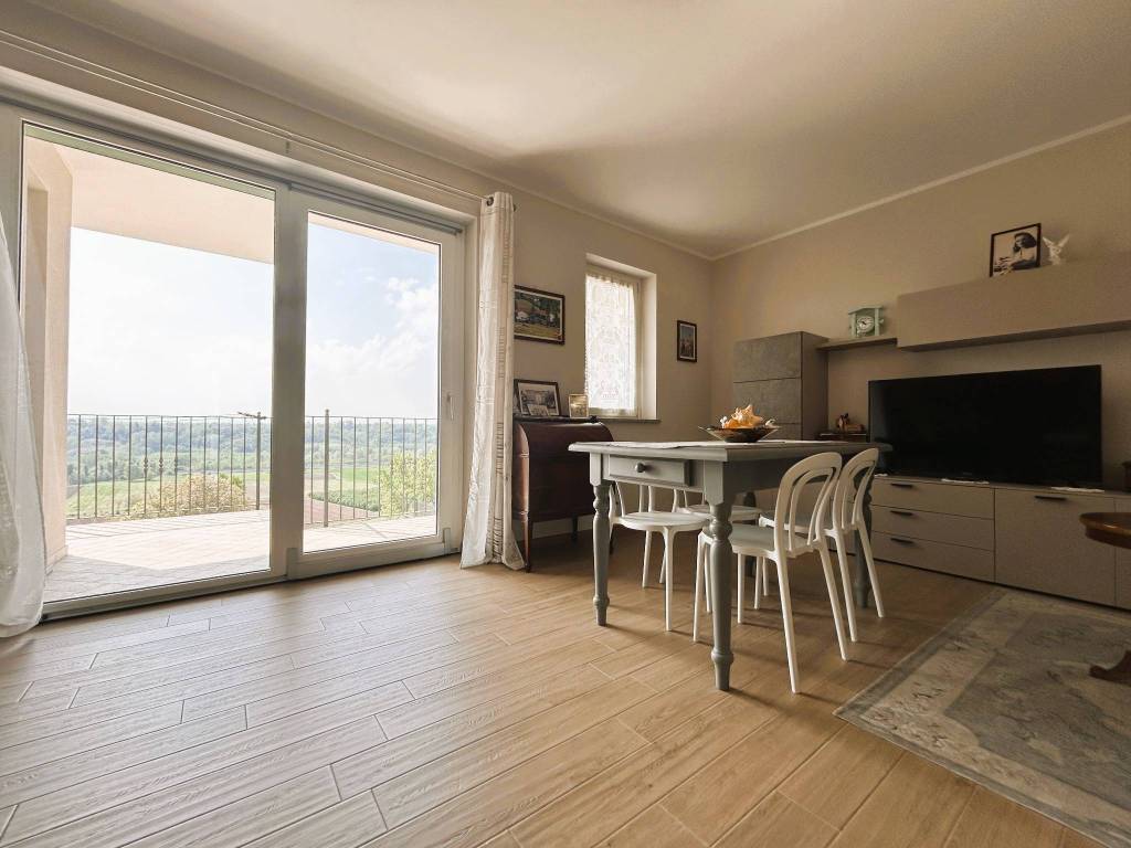 appartamento in vendita a Cherasco in zona Roreto