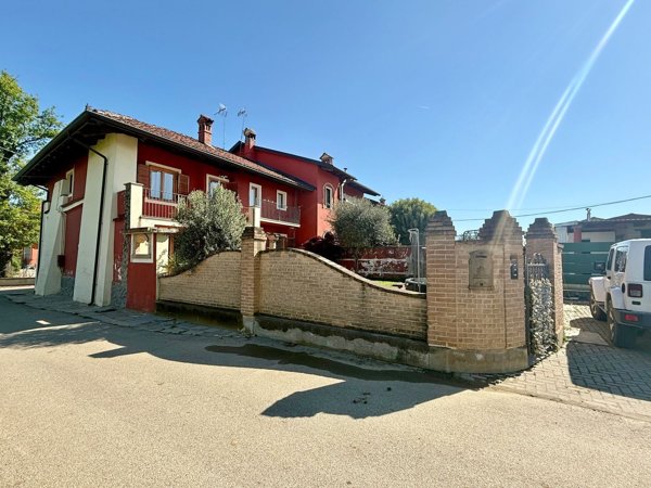 casa indipendente in vendita a Cherasco in zona Cappellazzo