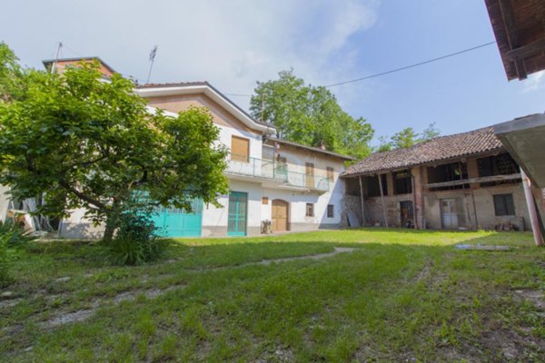 casa indipendente in vendita a Cherasco