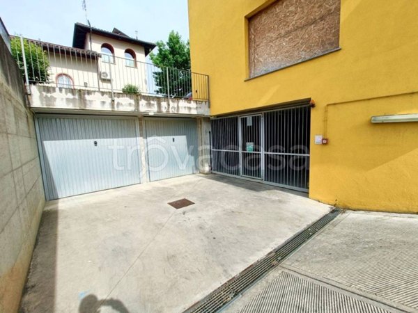 locale commerciale in vendita a Cherasco