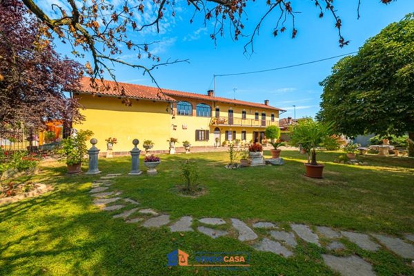 casa indipendente in vendita a Cherasco