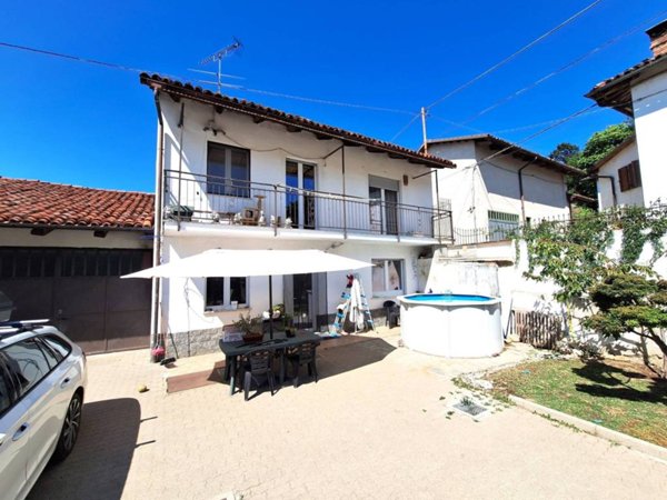 casa indipendente in vendita a Cherasco