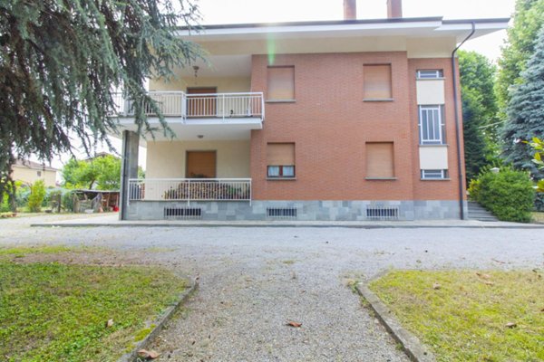 casa indipendente in vendita a Cherasco