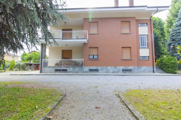 casa indipendente in vendita a Cherasco
