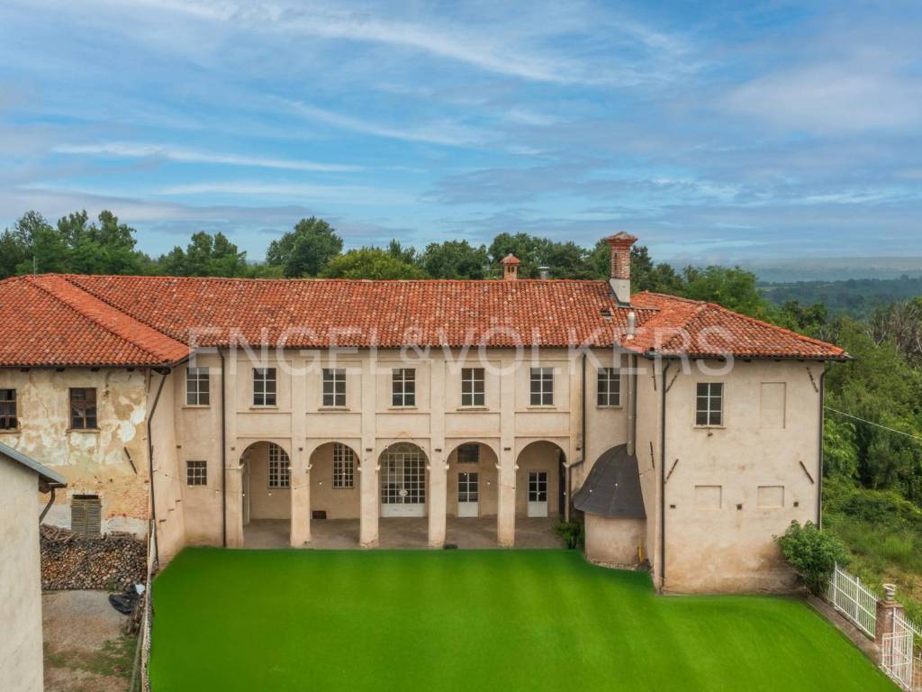 casa indipendente in vendita a Cherasco