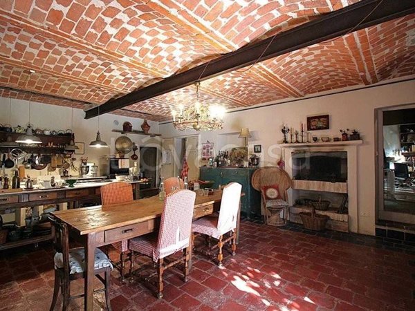 casa indipendente in vendita a Cherasco