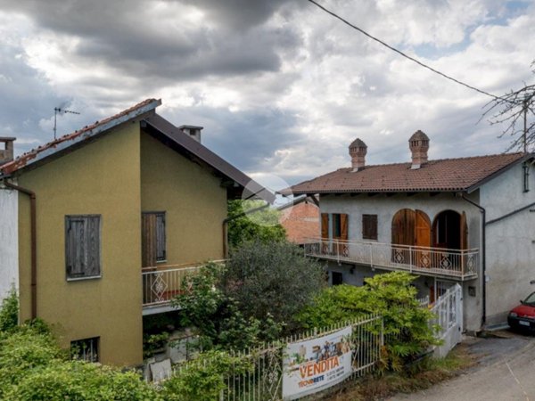 casa indipendente in vendita a Cherasco in zona San Bartolomeo