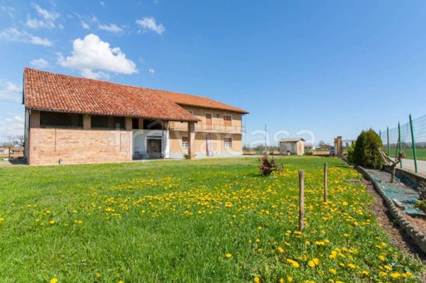 casa indipendente in vendita a Cherasco