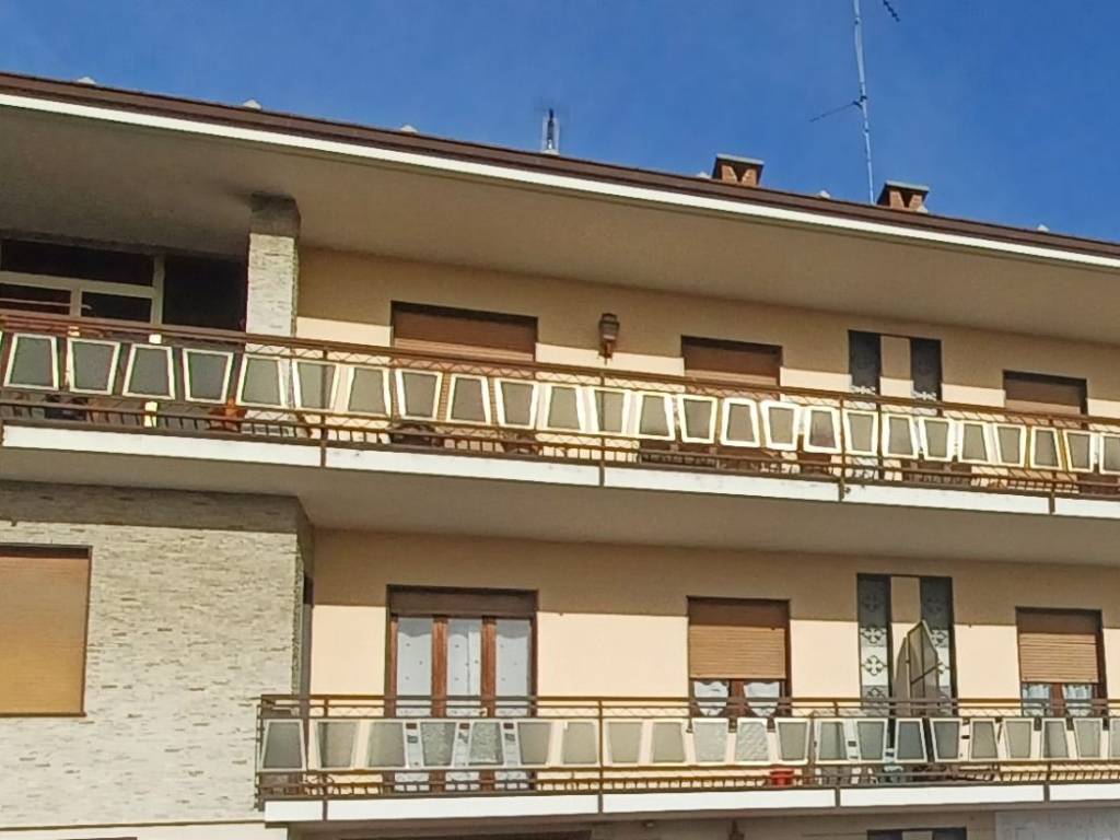 appartamento in vendita a Cherasco in zona Roreto