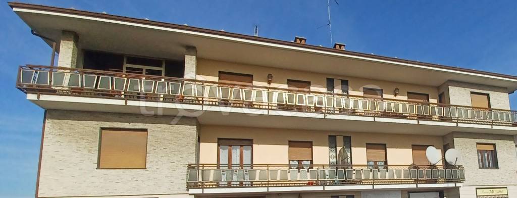 appartamento in vendita a Cherasco in zona Roreto