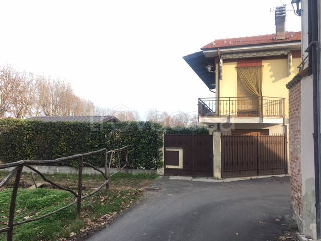 casa indipendente in vendita a Cherasco