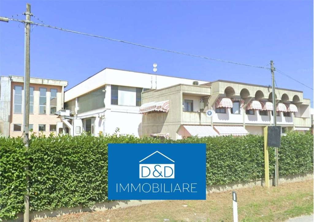 locale commerciale in vendita a Cherasco