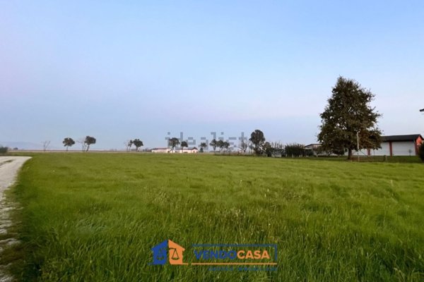 casa indipendente in vendita a Cherasco in zona San Giovanni