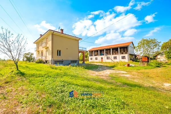 casa indipendente in vendita a Cherasco