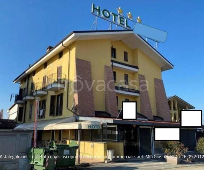 negozio in vendita a Cherasco in zona Roreto