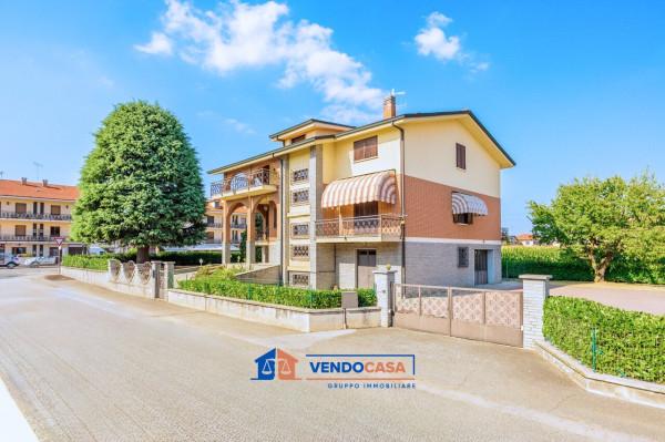 casa indipendente in vendita a Cherasco in zona Roreto