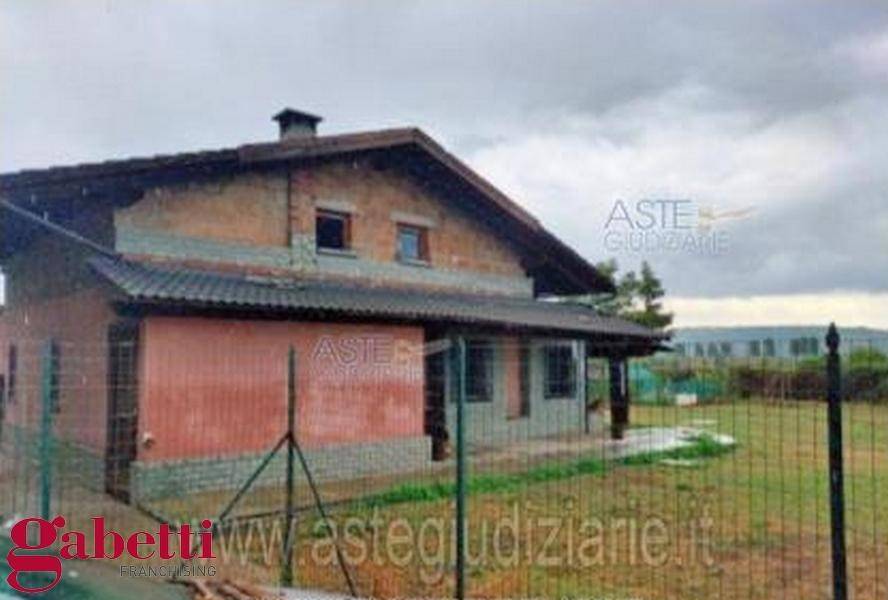 casa indipendente in vendita a Cherasco