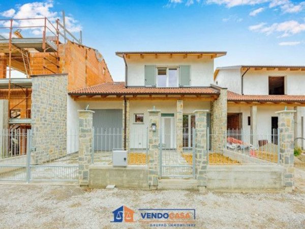 casa indipendente in vendita a Cherasco