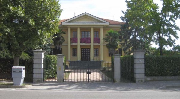 casa indipendente in vendita a Cherasco