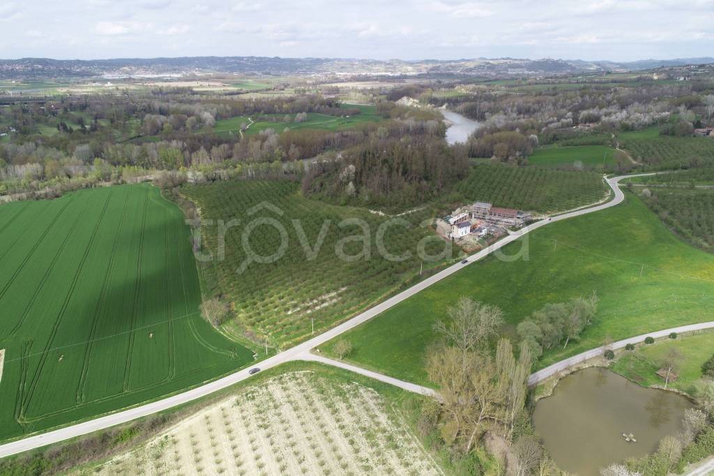 terreno agricolo in vendita a Cherasco