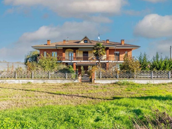 negozio in vendita a Cherasco