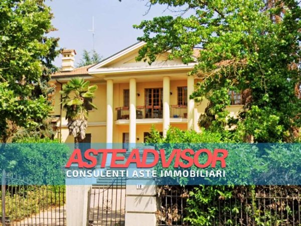 casa indipendente in vendita a Cherasco