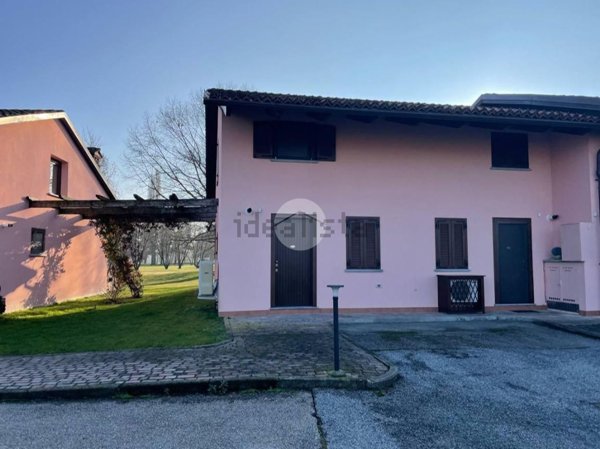 casa indipendente in vendita a Cherasco