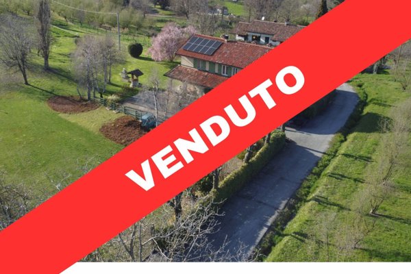 casa indipendente in vendita a Cherasco