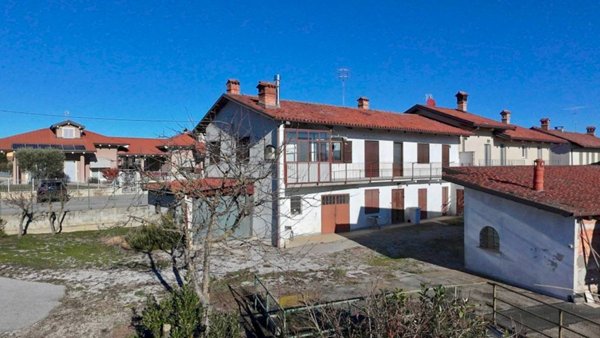 casa indipendente in vendita a Cherasco