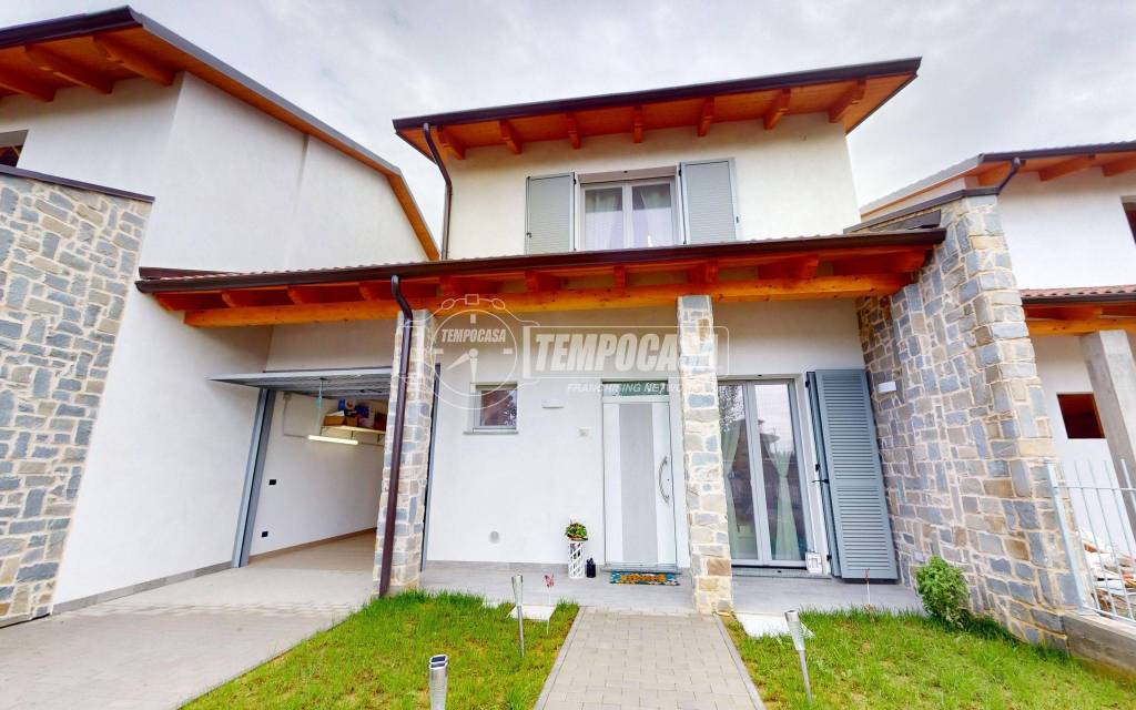 casa indipendente in vendita a Cherasco